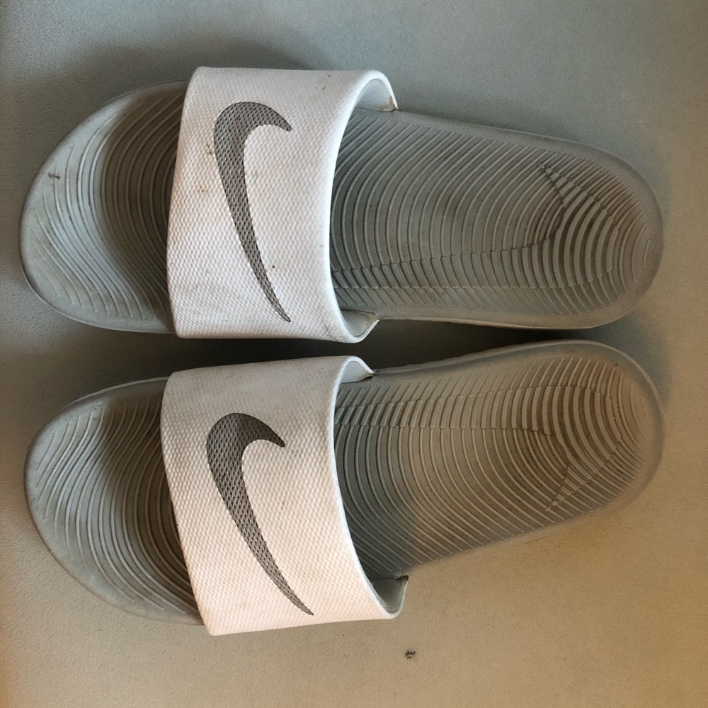 Nike slides